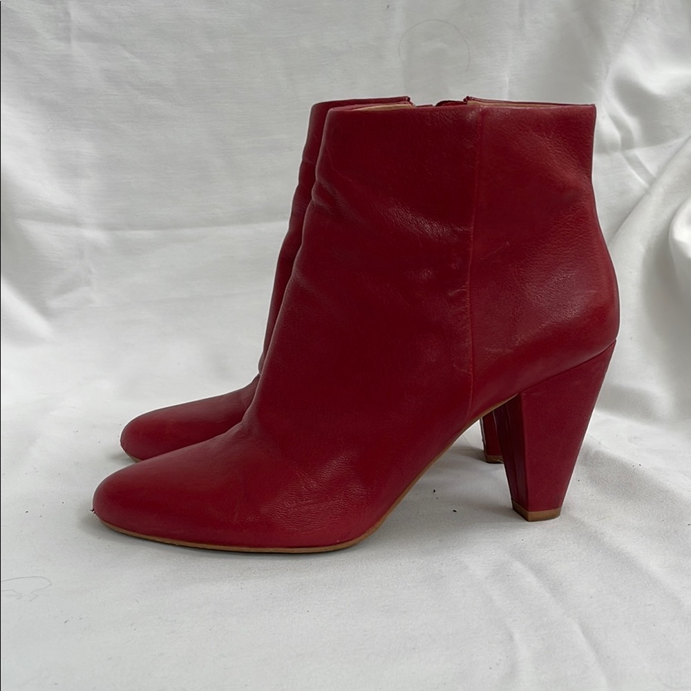 Lucky Brand Sairio women’s 7.5 red Leather Ankle Boots